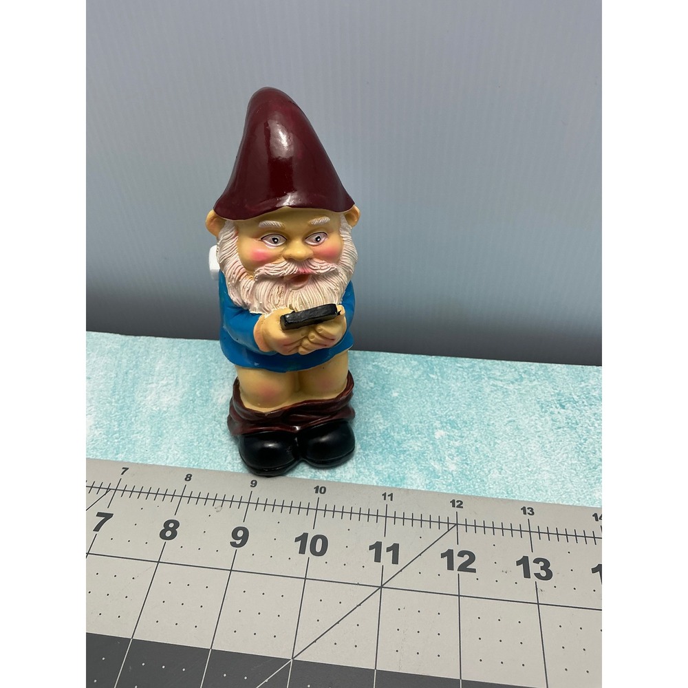 Funny Garden Gnome Sitting on Toilet on phone -flaw hat chipped